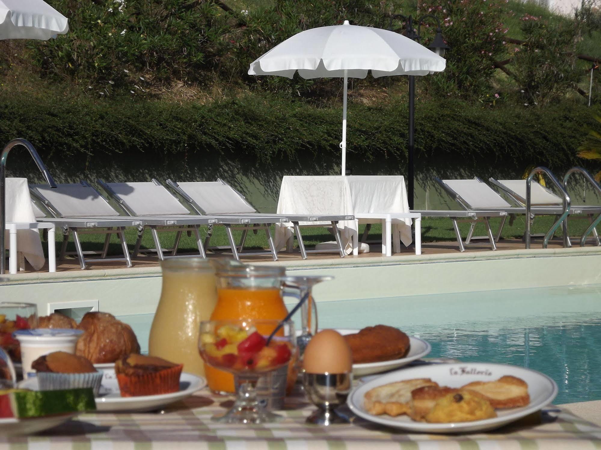 Hotel La Fattoria San Giovanni Di Baiano Экстерьер фото