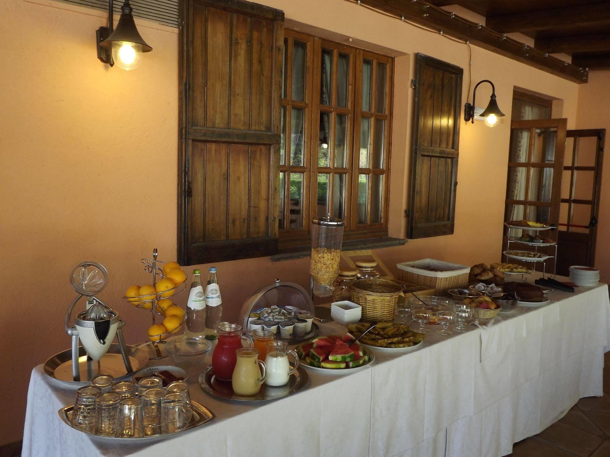 Hotel La Fattoria San Giovanni Di Baiano Экстерьер фото
